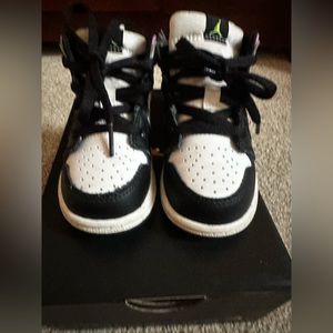 Toddler shoes